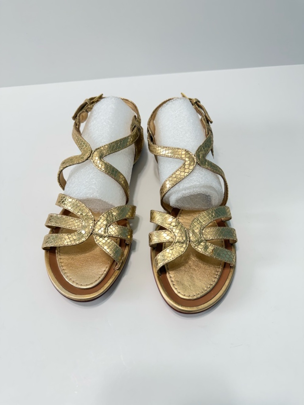 Kate Spade Gold Metallic Snake Embossed Strappy Flat Sandals Ankle Strap Size 8